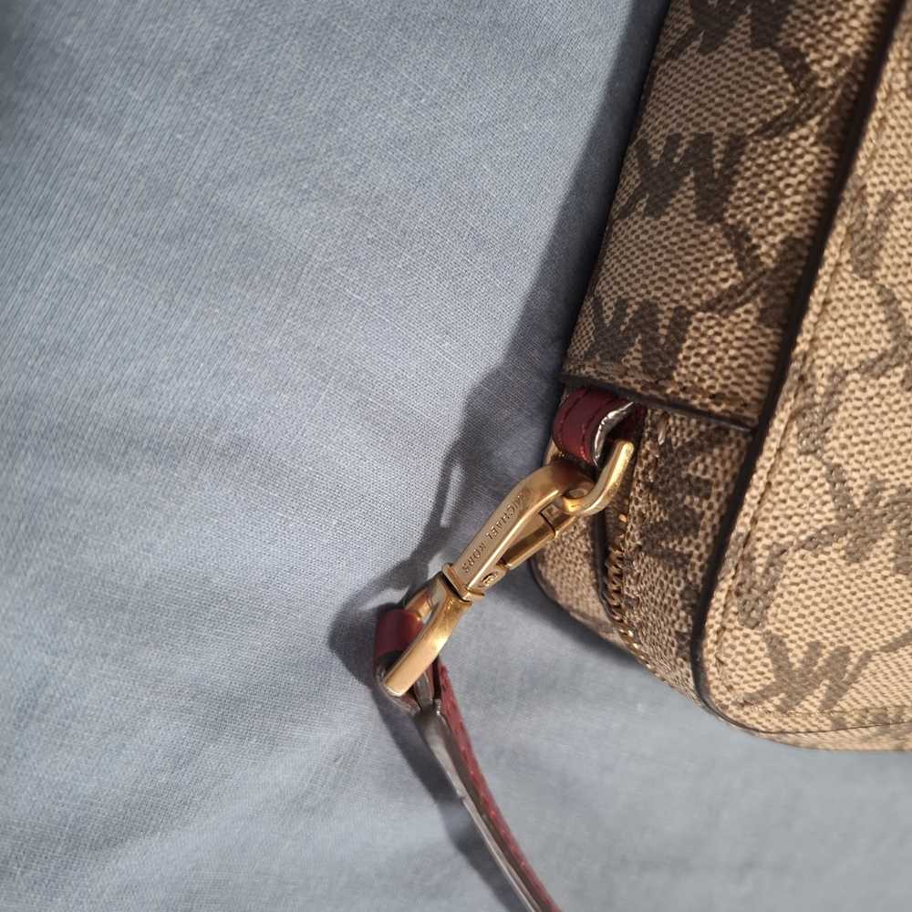 👜Michael Kors Jet Set Signature Canvas Beige Red Crossbody Purse Camera Bag - Picture 9 of 15